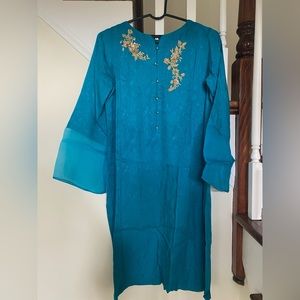 NWOT AGHA NOOR SHALWAR KAMEEZ